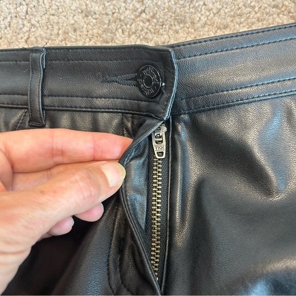 Aritzia Wilfred Adrienne Faux Leather Pleather Vegan Skinny Pant Black Sz 4 - Picture 7 of 14